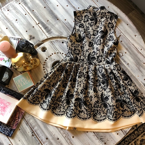 Patterned Black & Cream Dress F21 - Picture 4 of 5